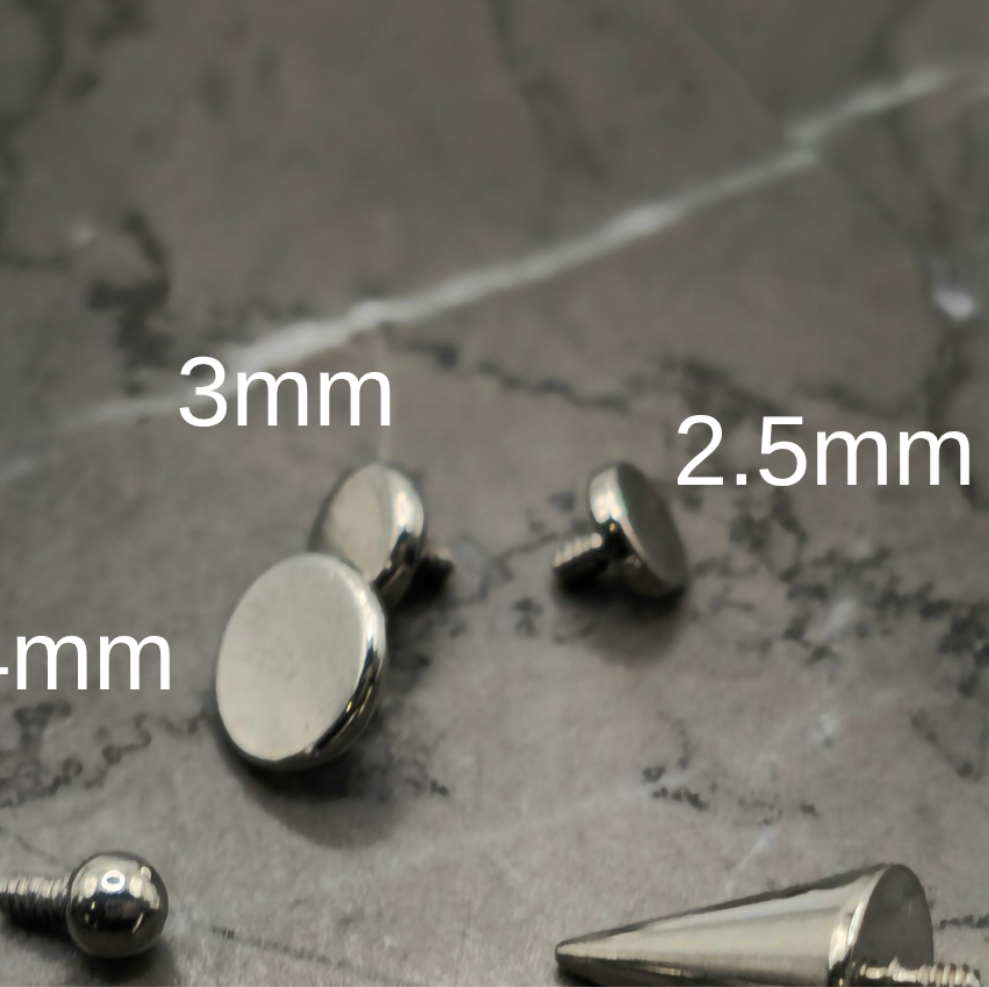 16g Titanium Minimalist Flat End Curved Barbell