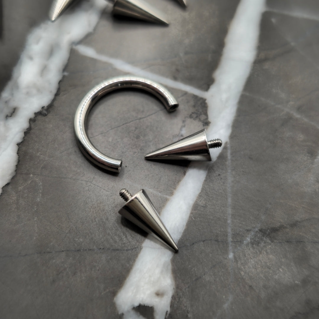 Large 4x8mm Spike Septum Ring