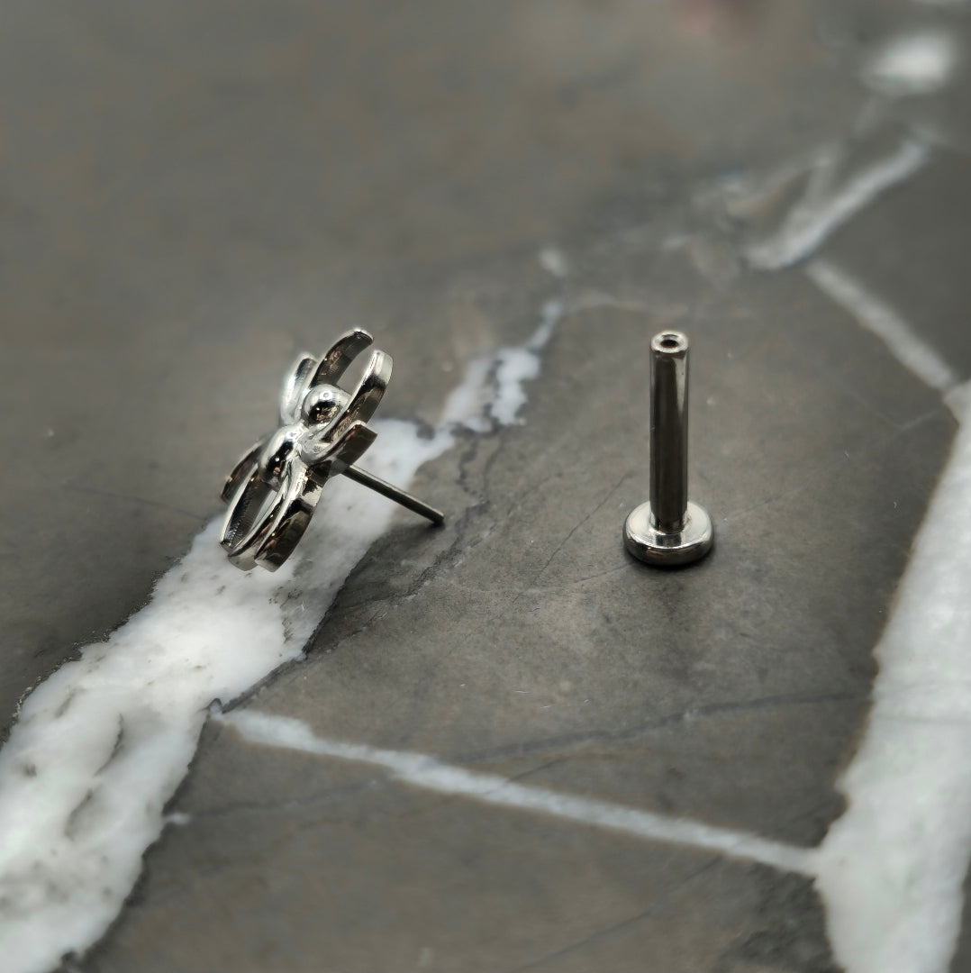 Spider Threadless Labret Stud
