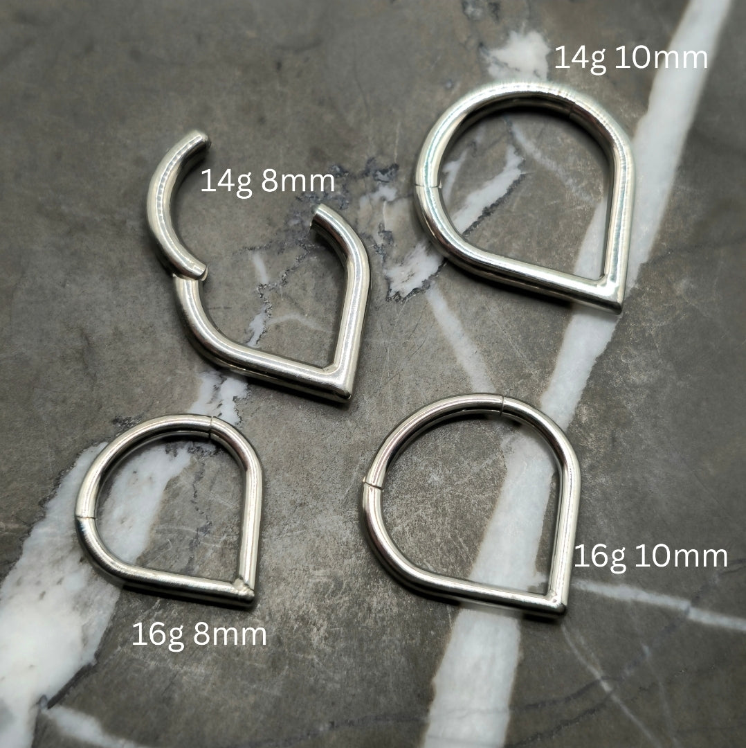 Teardrop V Shape Titanium Hinged Segment Clicker