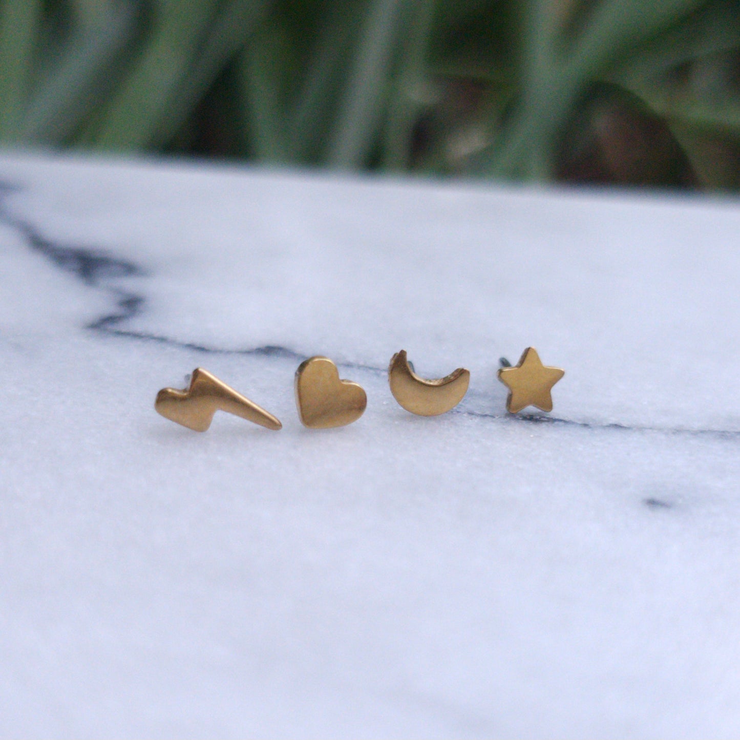 Small Gold Accent Threadless Labret
