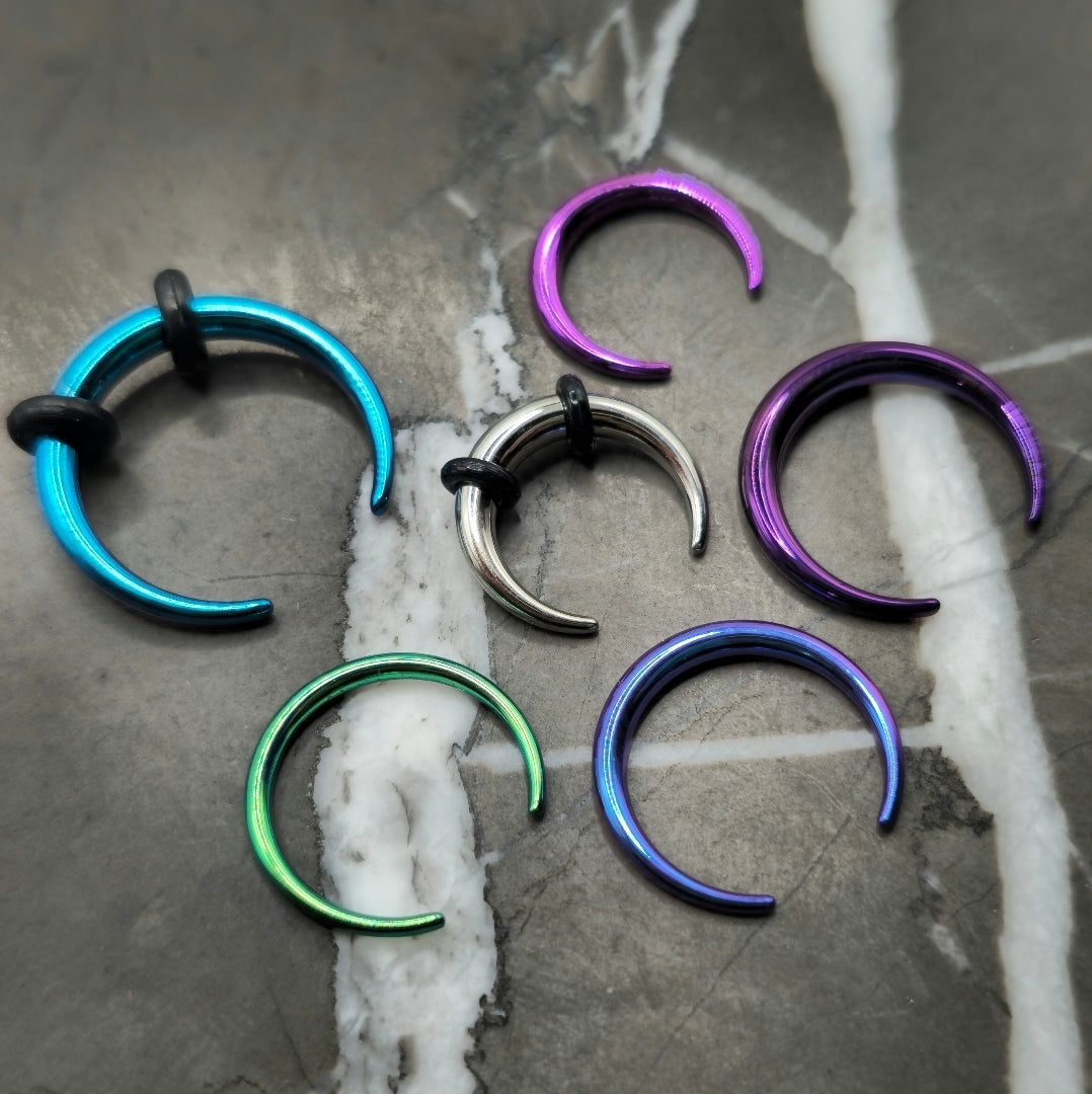 Titanium Crescent Pincher