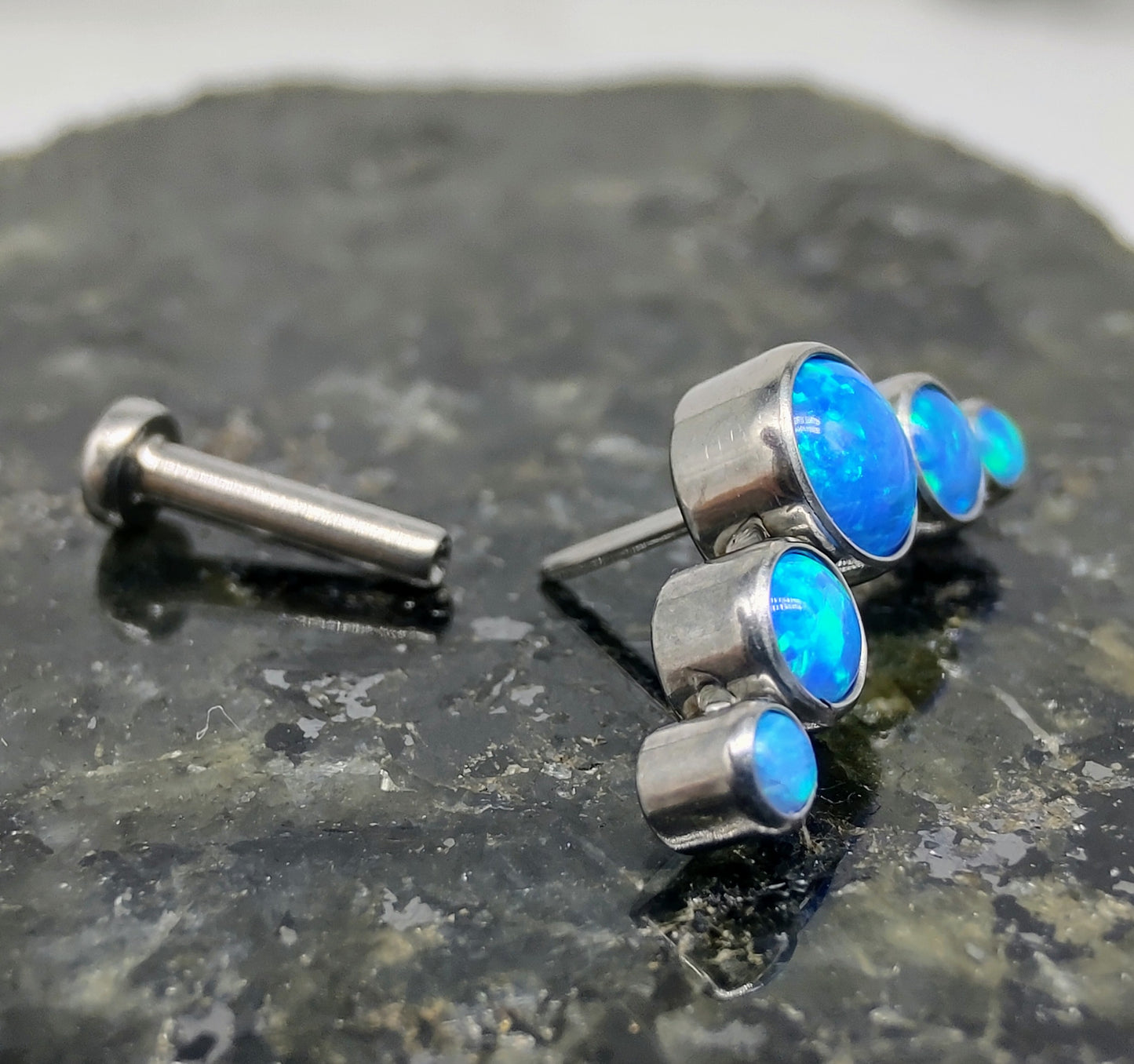 Blue Opal Cluster Threadless Labret