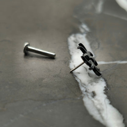 Black Spider Threadless Labret Stud