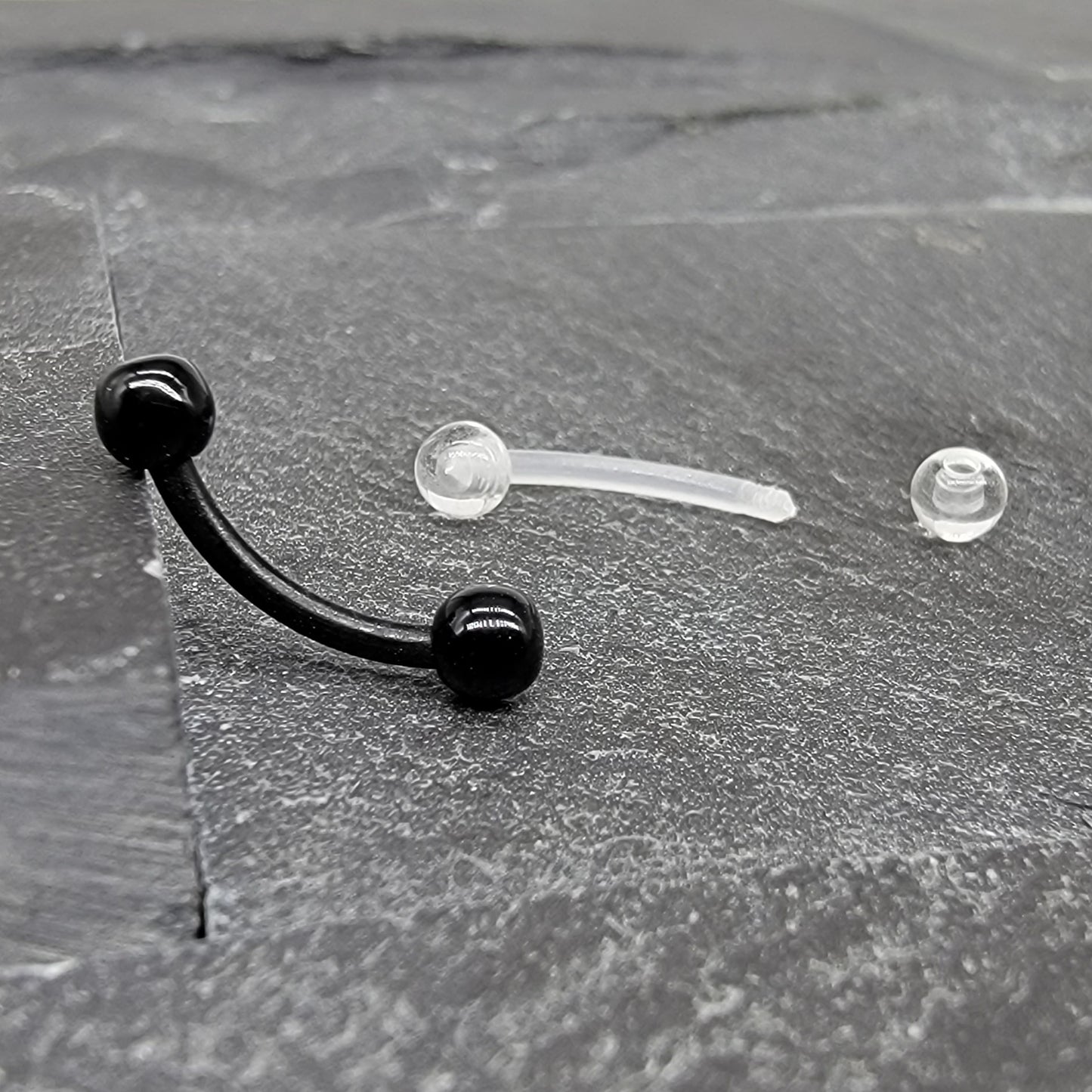 Curved Barbell Retainer in Black or Clear